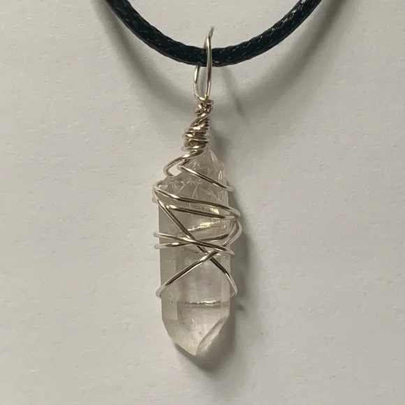 Raw Quartz Point Necklace/Handcrafted/NWT - Picture 5 of 6